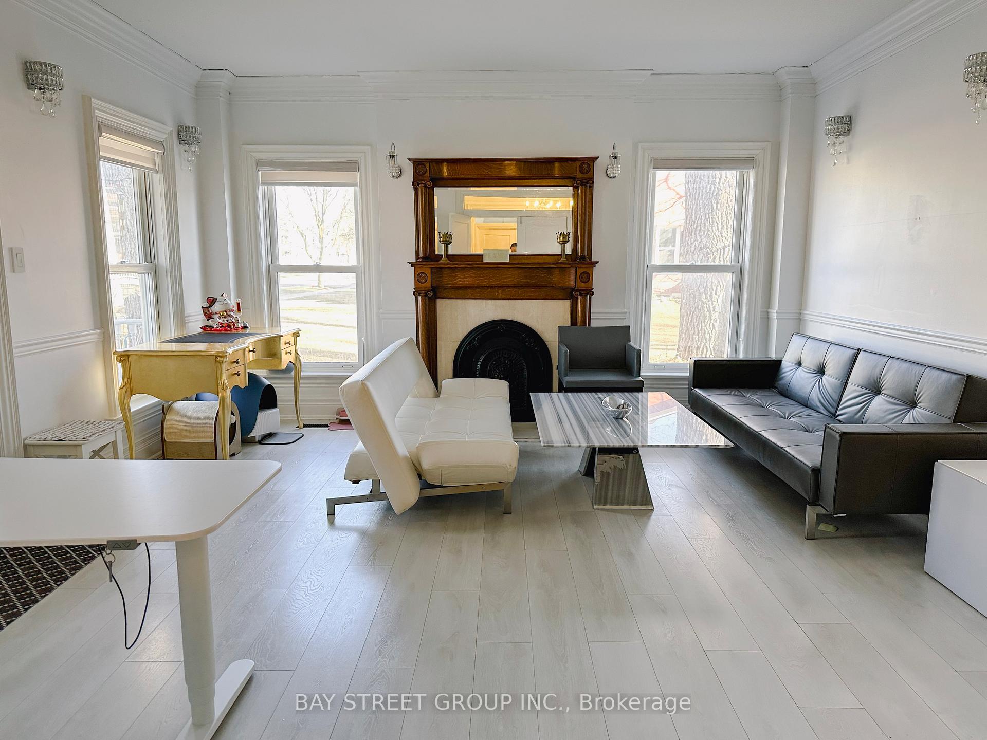 Photo 10 of 109 Main Unionville Street, Markham, Unionville — HOMEH