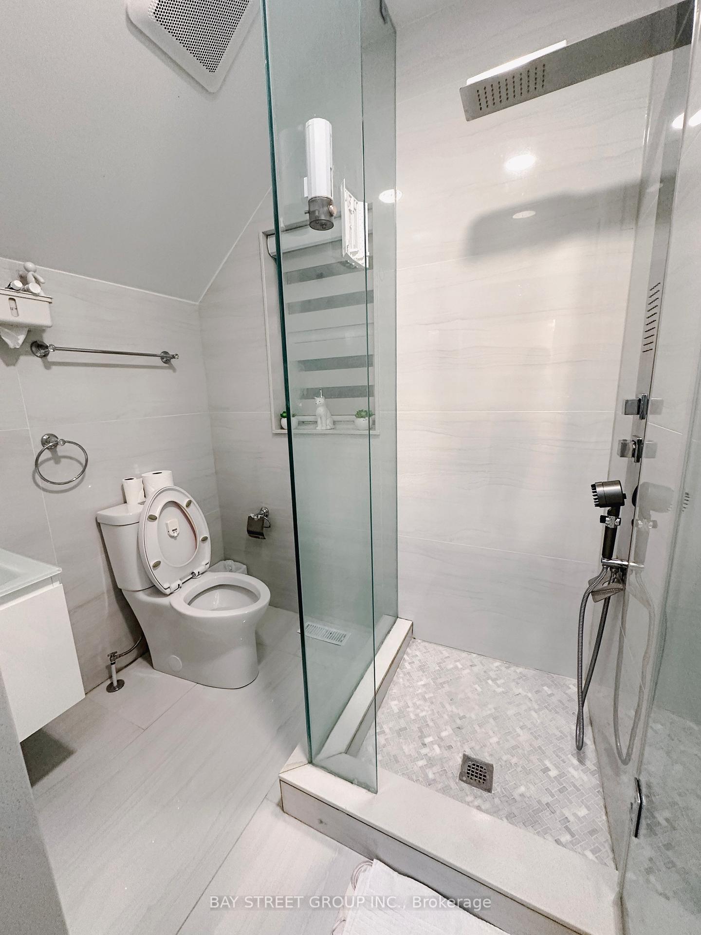 Photo 26 of 109 Main Unionville Street, Markham, Unionville — HOMEH