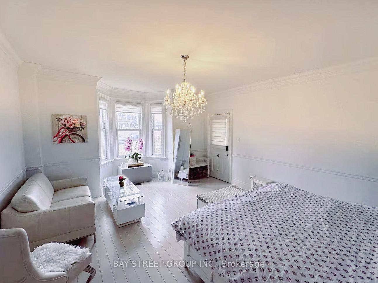 Photo 34 of 109 Main Unionville Street, Markham, Unionville — HOMEH