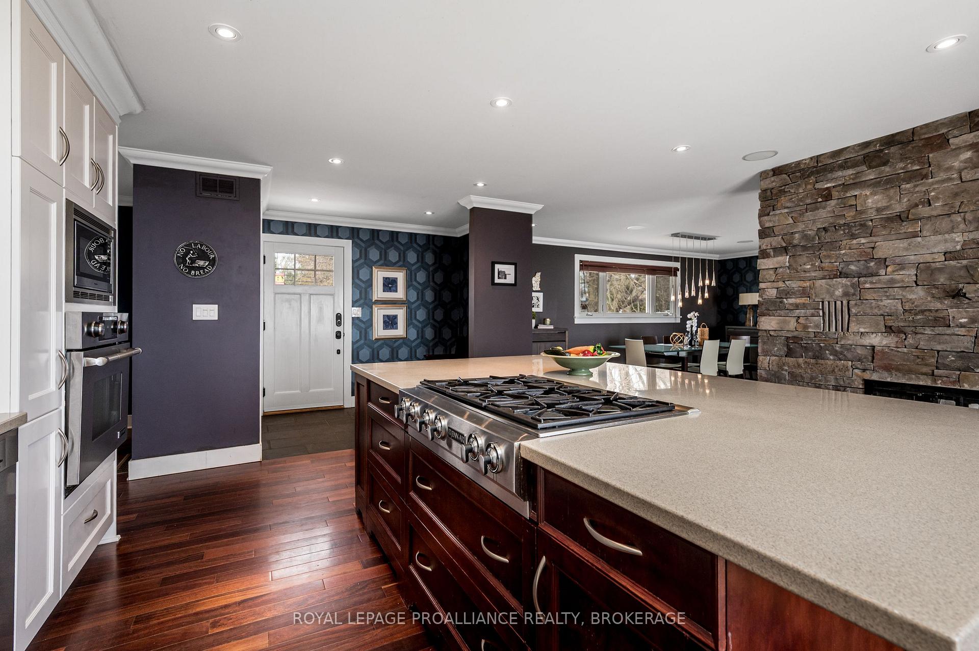 Photo 7 of 4420 Bath Road, Loyalist, Amherstview — HOMEH