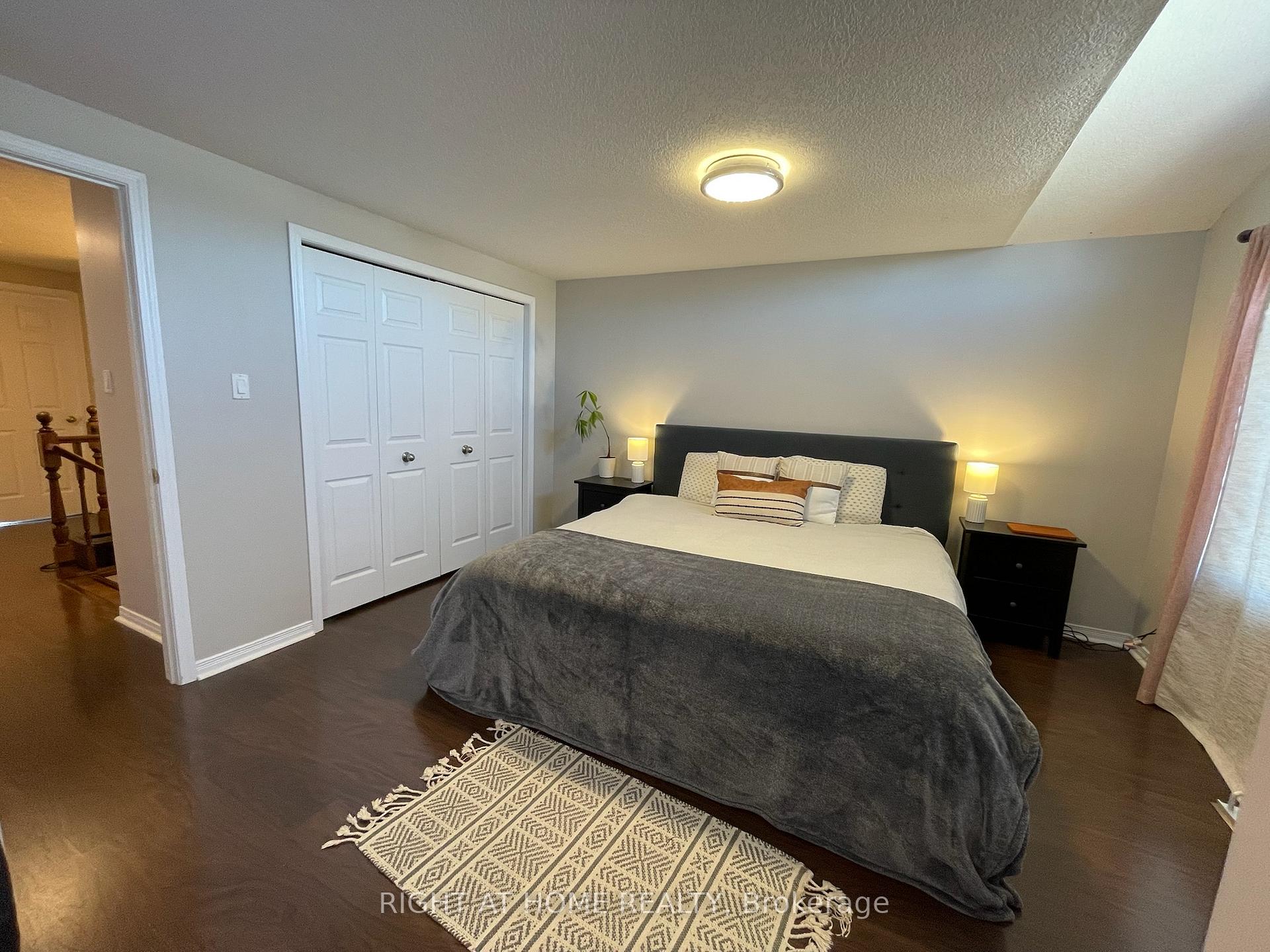 Photo 14 of 222 Featherstone Crescent, Kitchener, Huron Park — HOMEH
