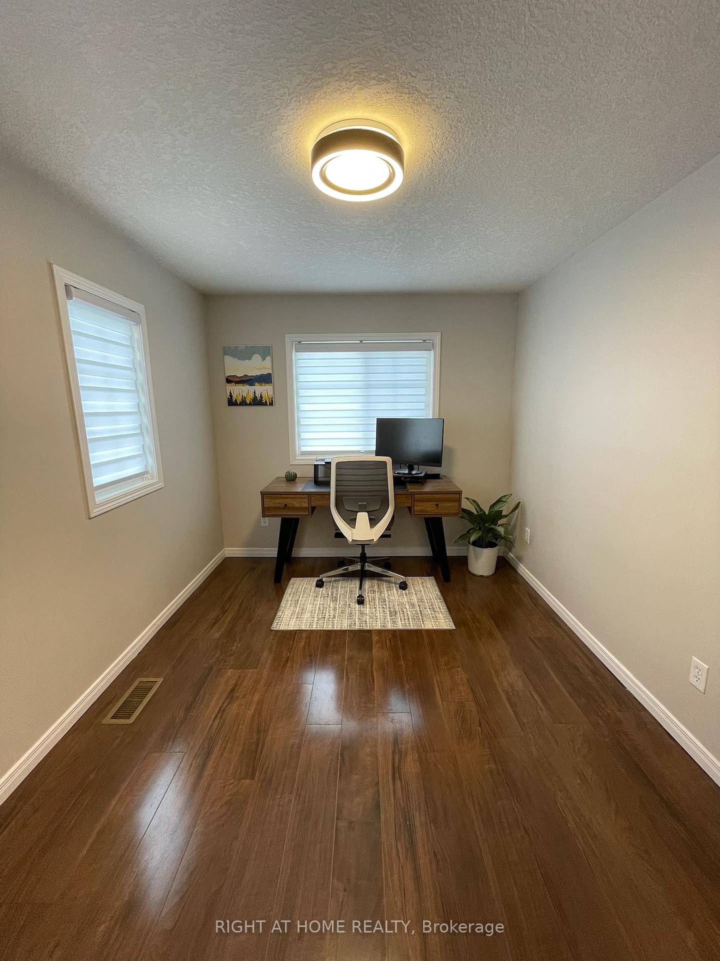 Photo 20 of 222 Featherstone Crescent, Kitchener, Huron Park — HOMEH