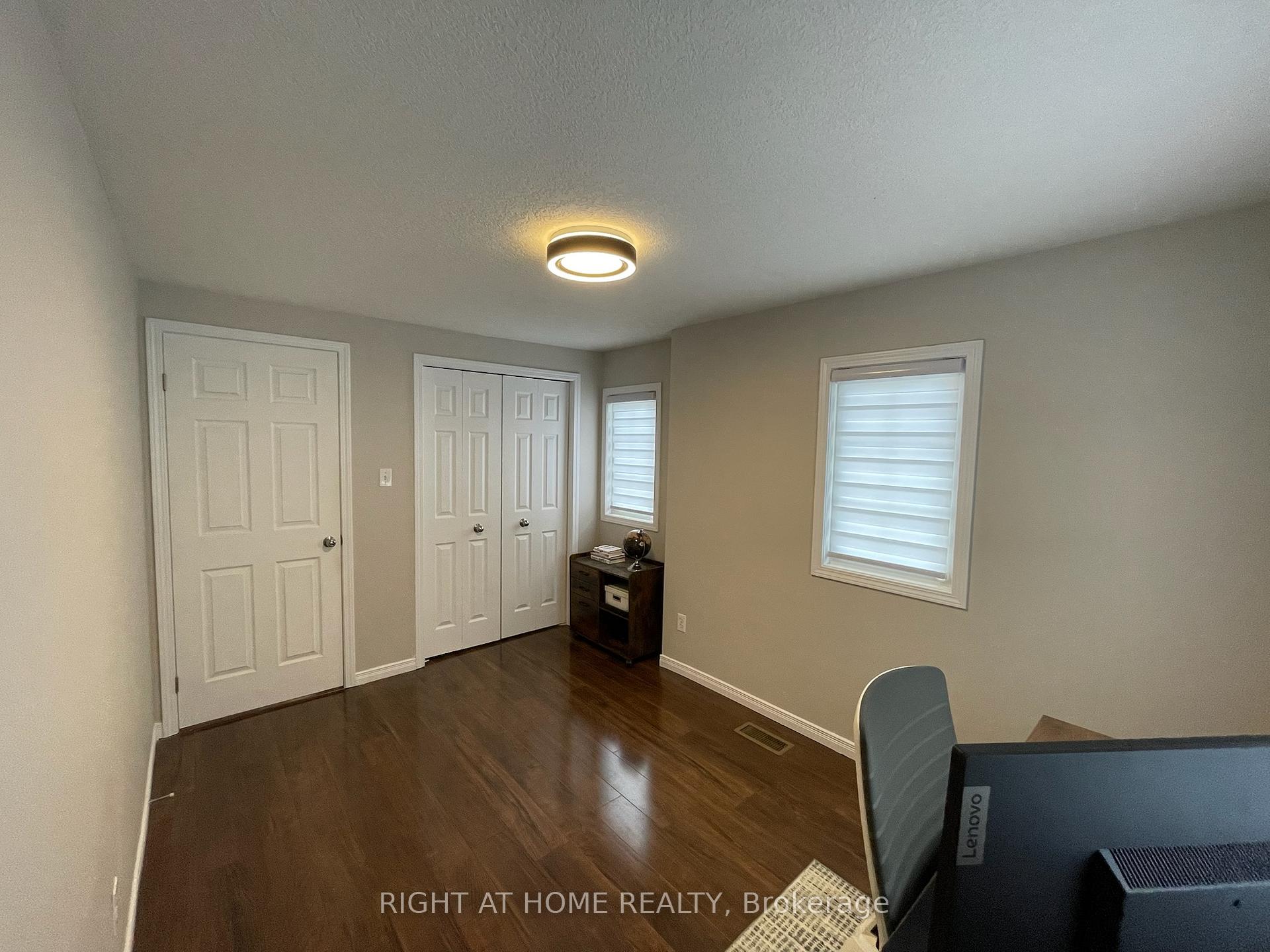 Photo 21 of 222 Featherstone Crescent, Kitchener, Huron Park — HOMEH