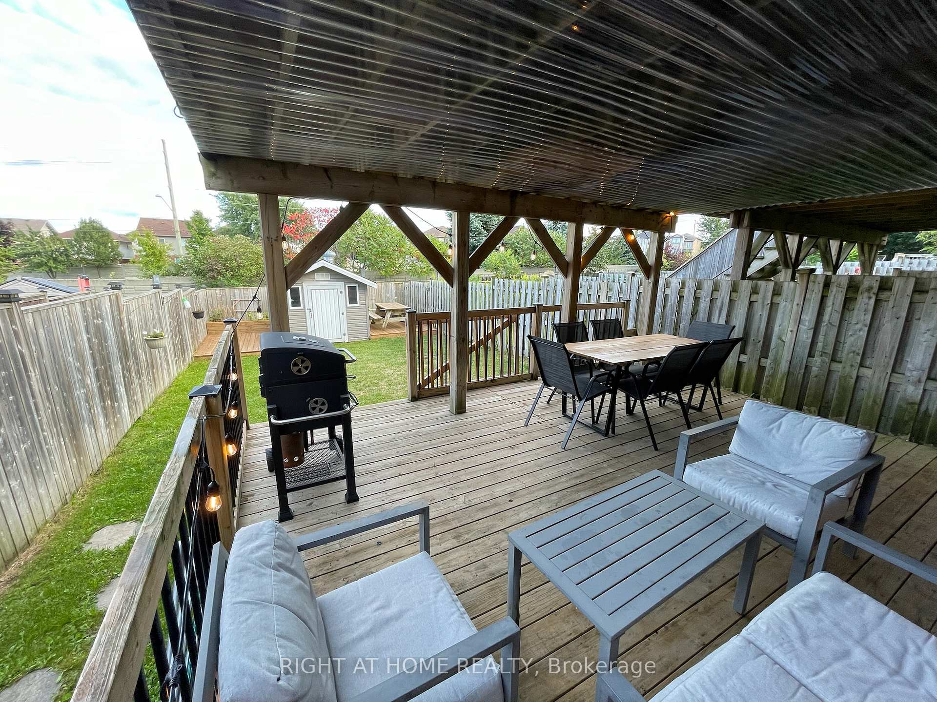 Photo 28 of 222 Featherstone Crescent, Kitchener, Huron Park — HOMEH