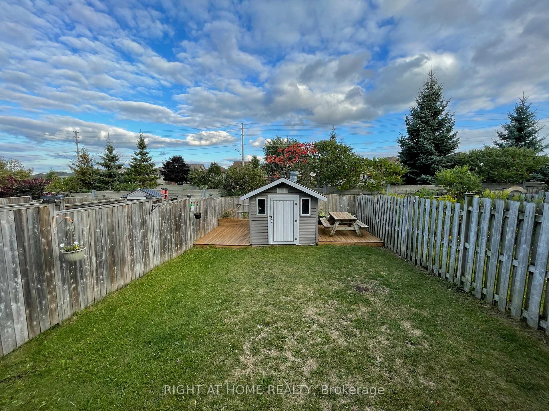 Photo 29 of 222 Featherstone Crescent, Kitchener, Huron Park — HOMEH