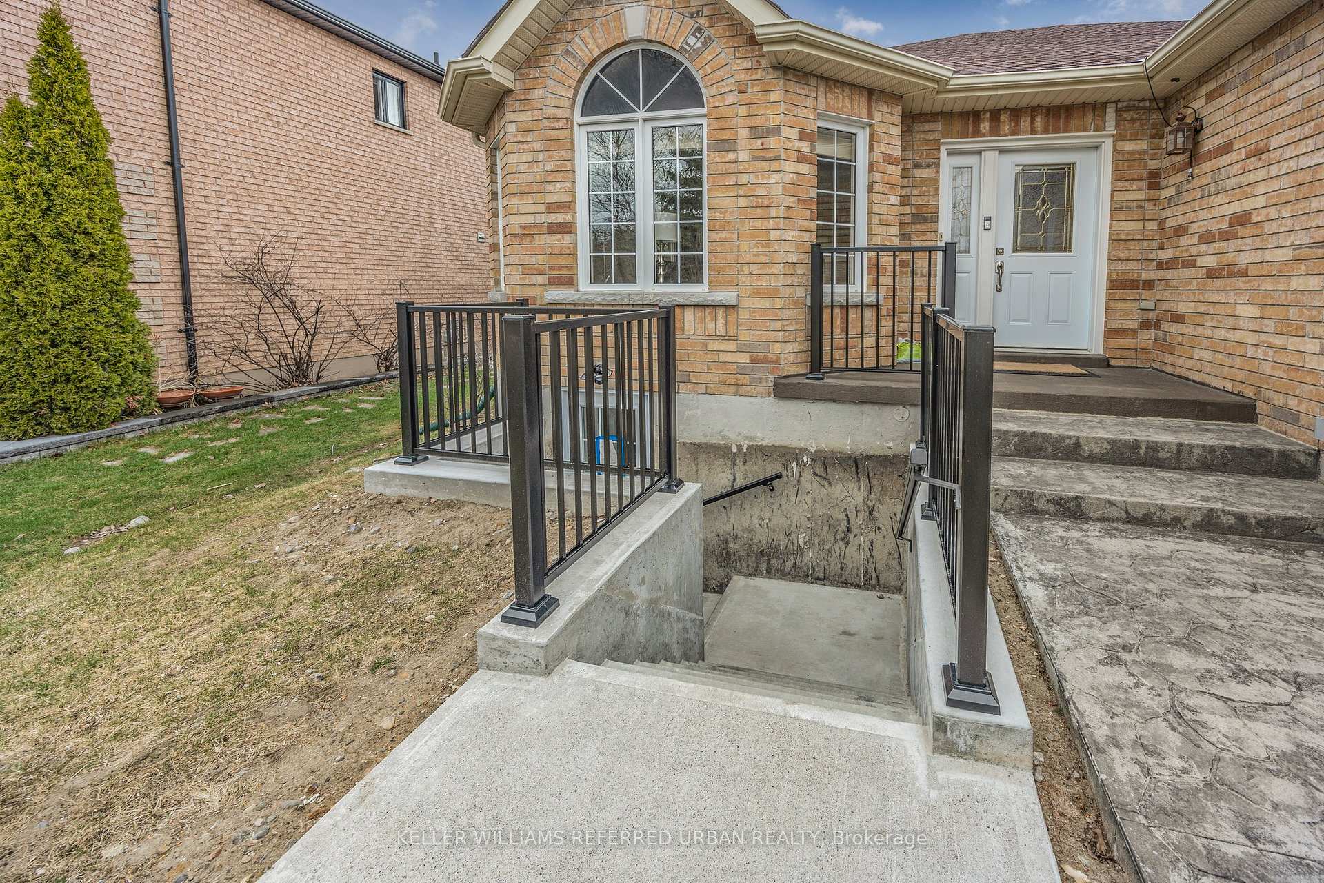 Photo 2 of Unit BASEMENT, 2319 Jack Crescent, Innisfil, Alcona — HOMEH