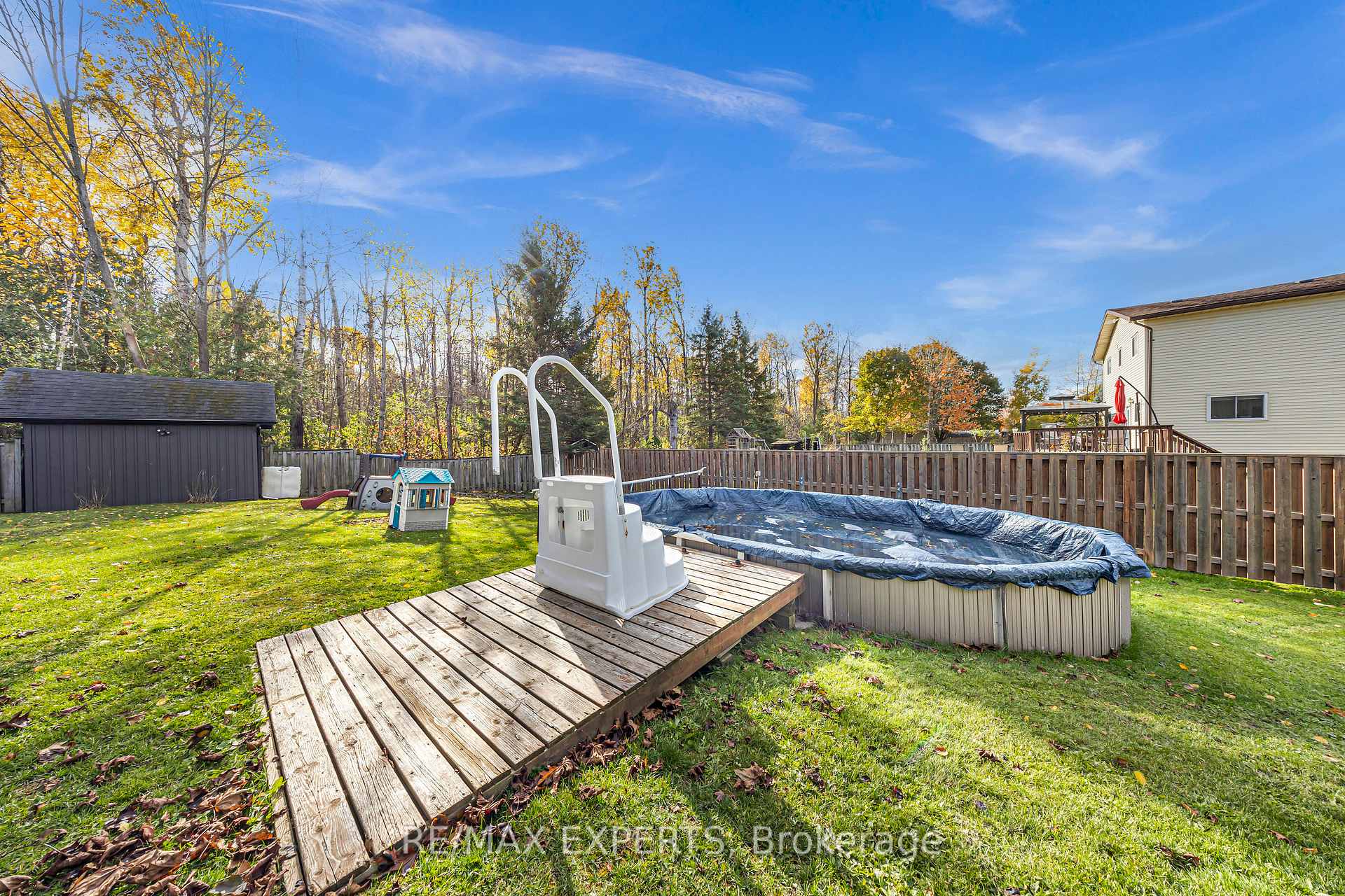 Photo 30 of 945 Nantyr Drive, Innisfil, Alcona — HOMEH