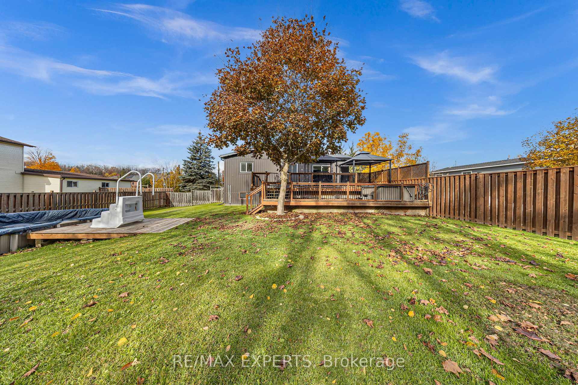 Photo 32 of 945 Nantyr Drive, Innisfil, Alcona — HOMEH
