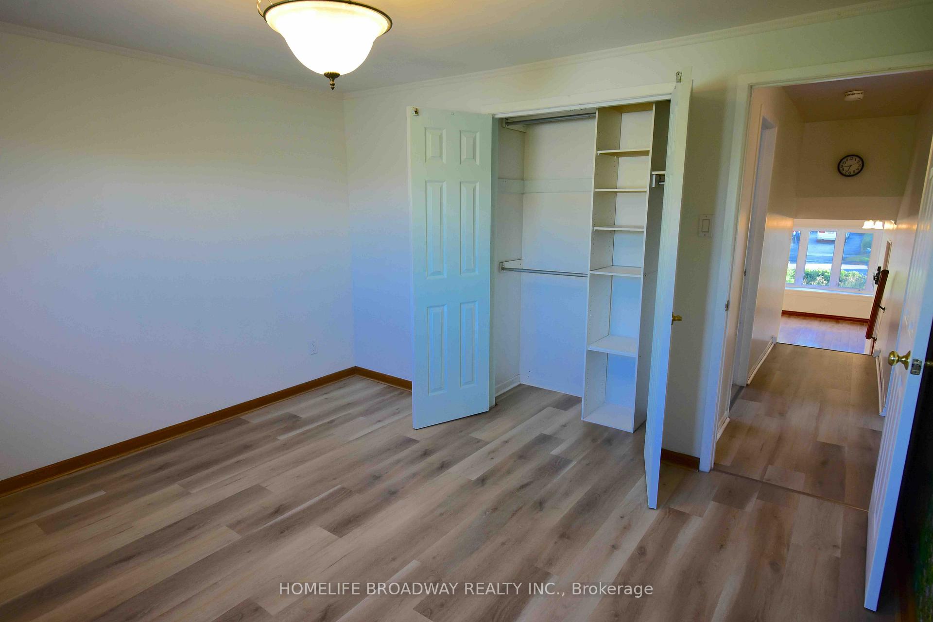 Photo 11 of 126 Hazelglen Drive, Kitchener — HOMEH