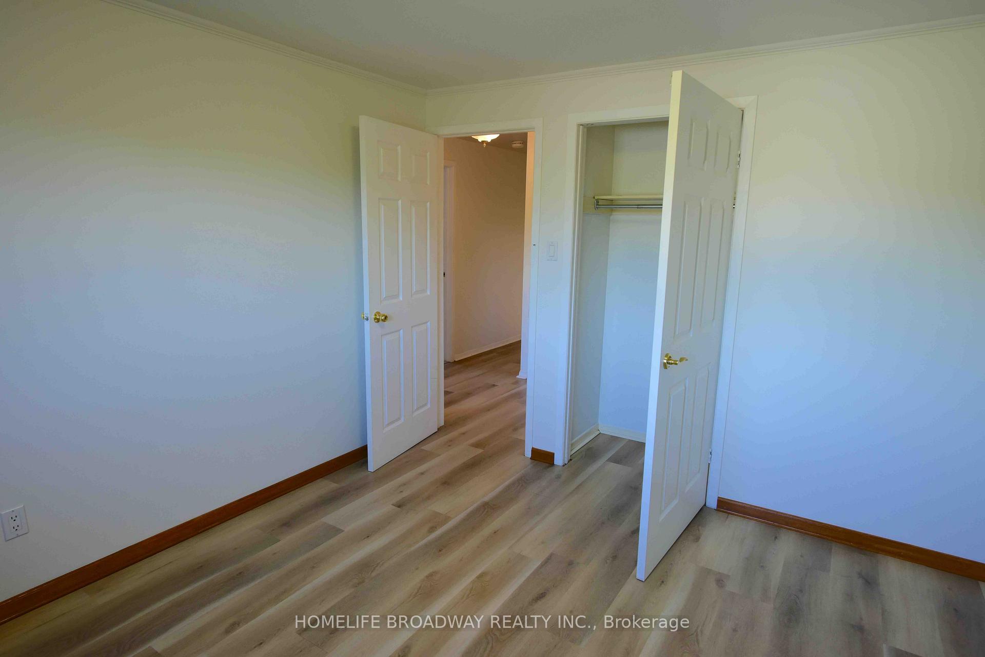 Photo 14 of 126 Hazelglen Drive, Kitchener — HOMEH