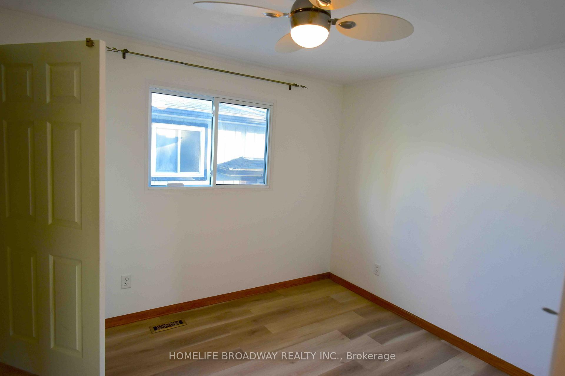 Photo 15 of 126 Hazelglen Drive, Kitchener — HOMEH