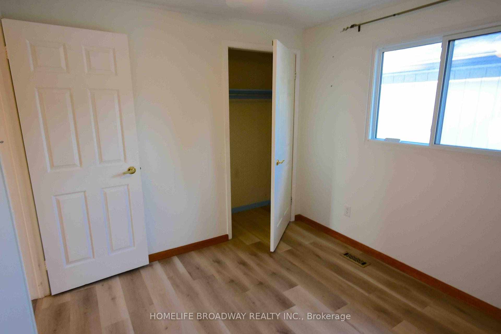 Photo 16 of 126 Hazelglen Drive, Kitchener — HOMEH