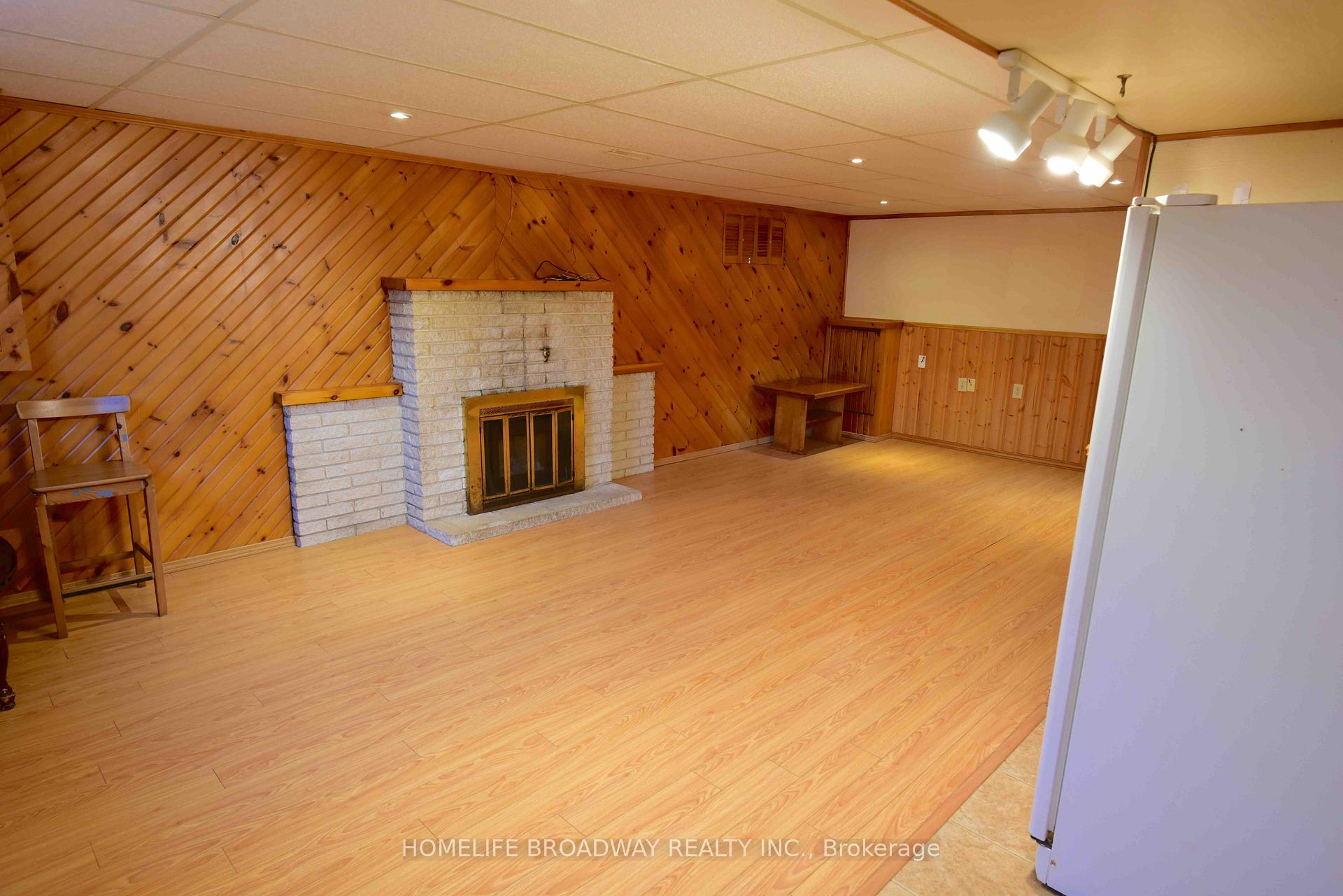 Photo 21 of 126 Hazelglen Drive, Kitchener — HOMEH