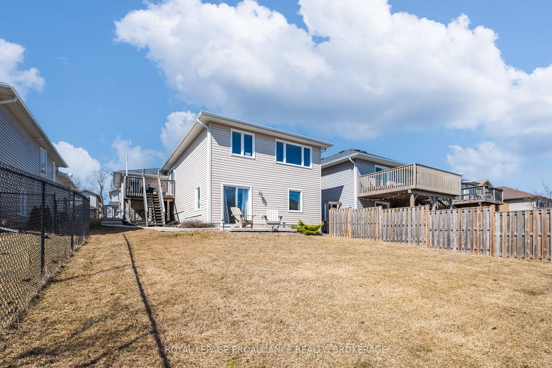 Photo 28 of 142 Islandview Drive, Loyalist, Amherstview — HOMEH