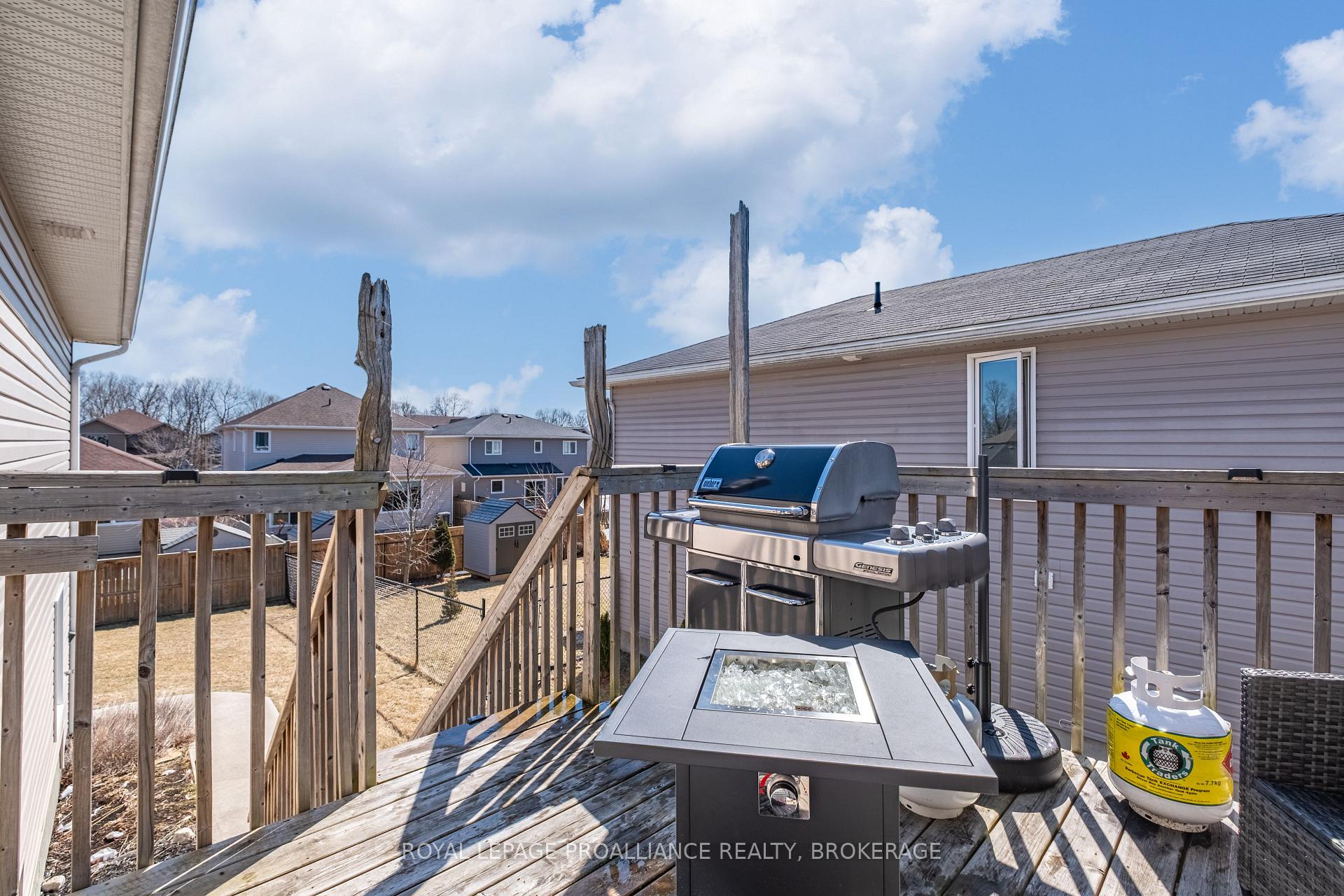Photo 30 of 142 Islandview Drive, Loyalist, Amherstview — HOMEH