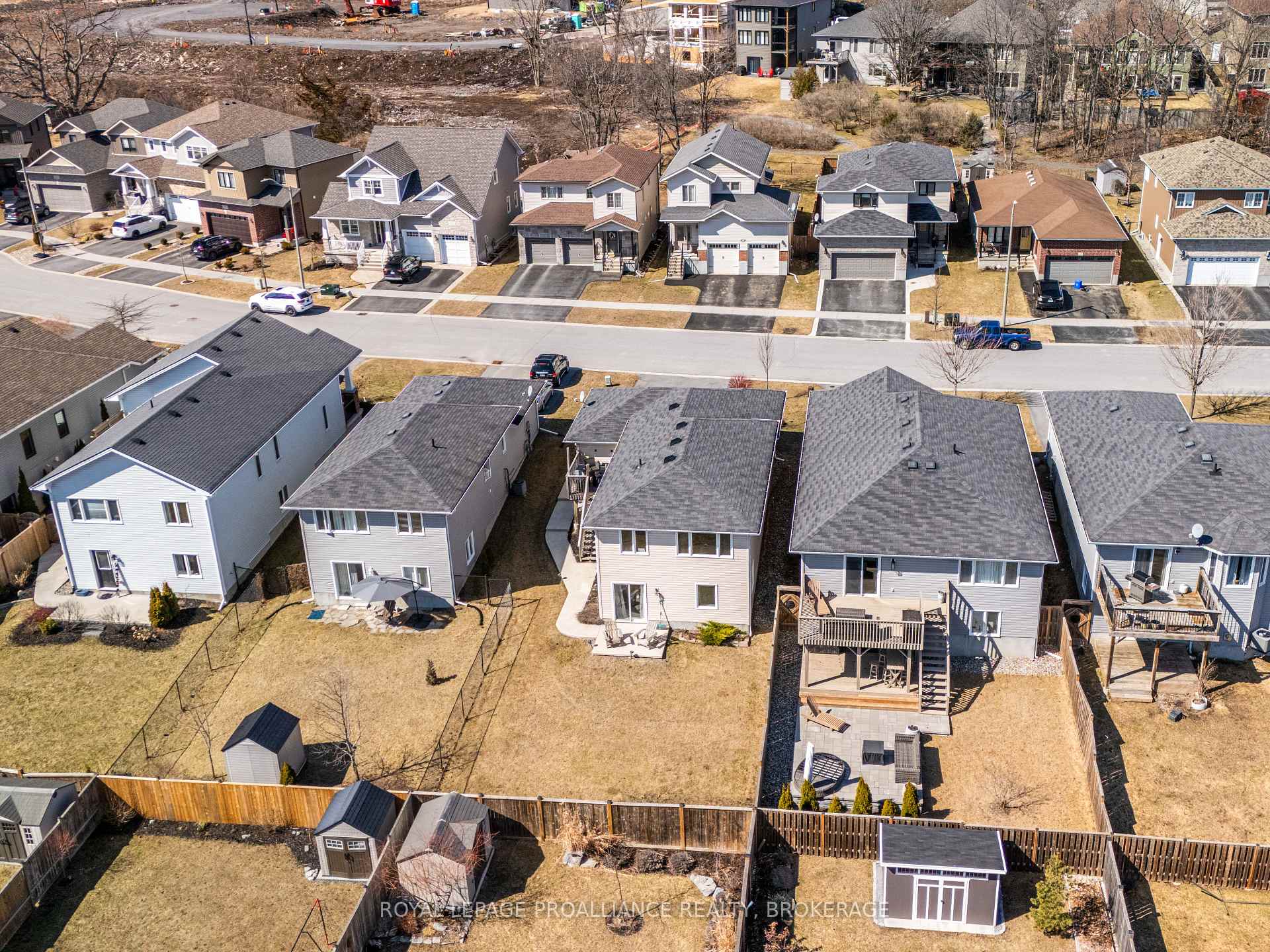 Photo 35 of 142 Islandview Drive, Loyalist, Amherstview — HOMEH