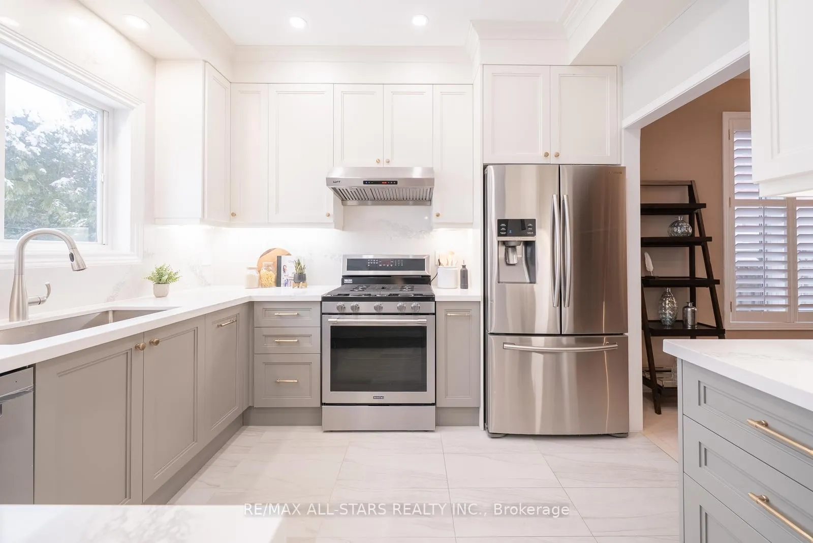 Photo 21 of 176 Manhattan Drive, Markham, Markville — HOMEH