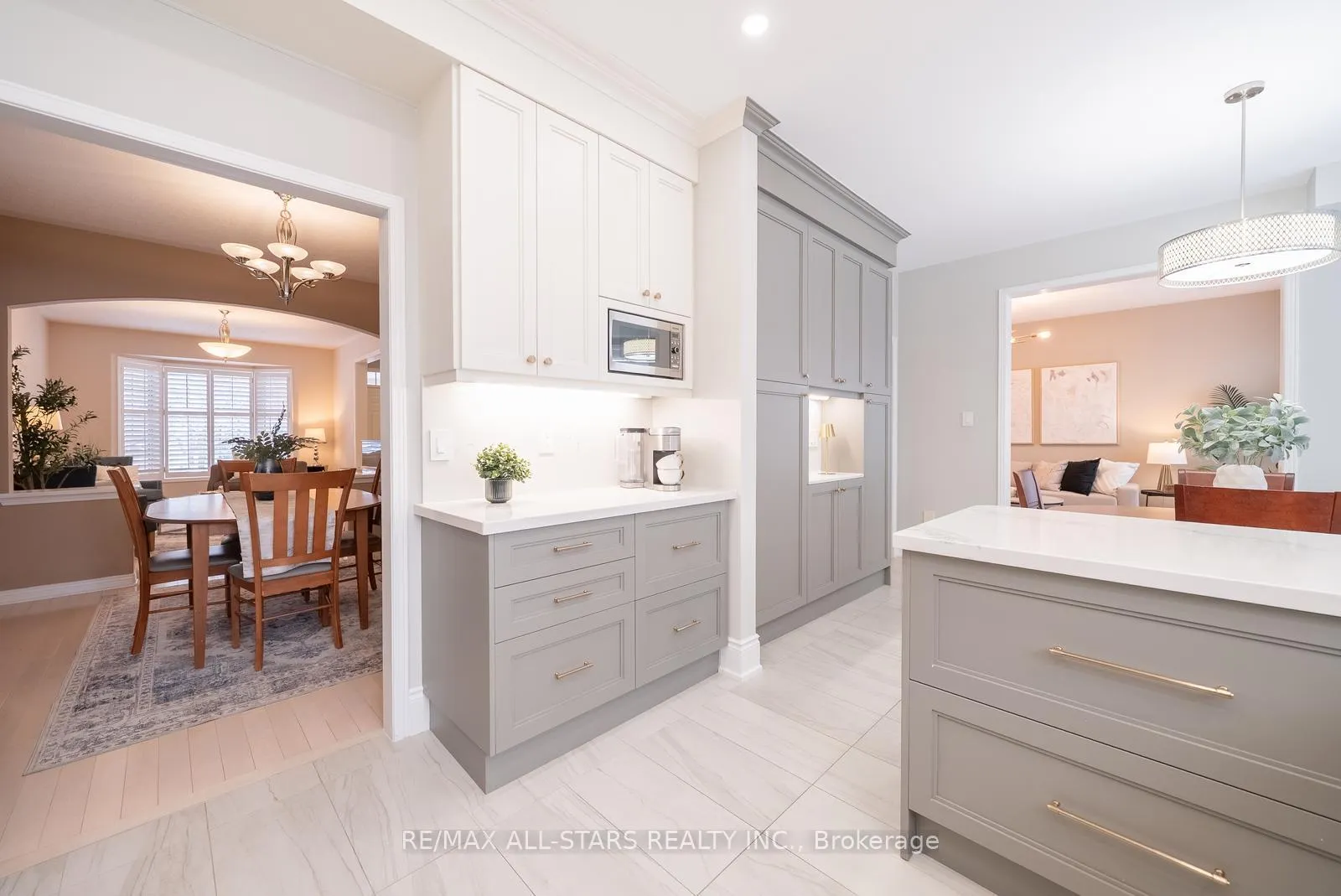 Photo 22 of 176 Manhattan Drive, Markham, Markville — HOMEH