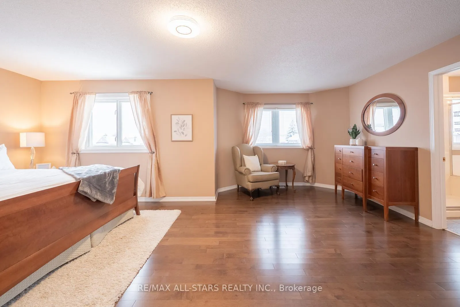 Photo 33 of 176 Manhattan Drive, Markham, Markville — HOMEH