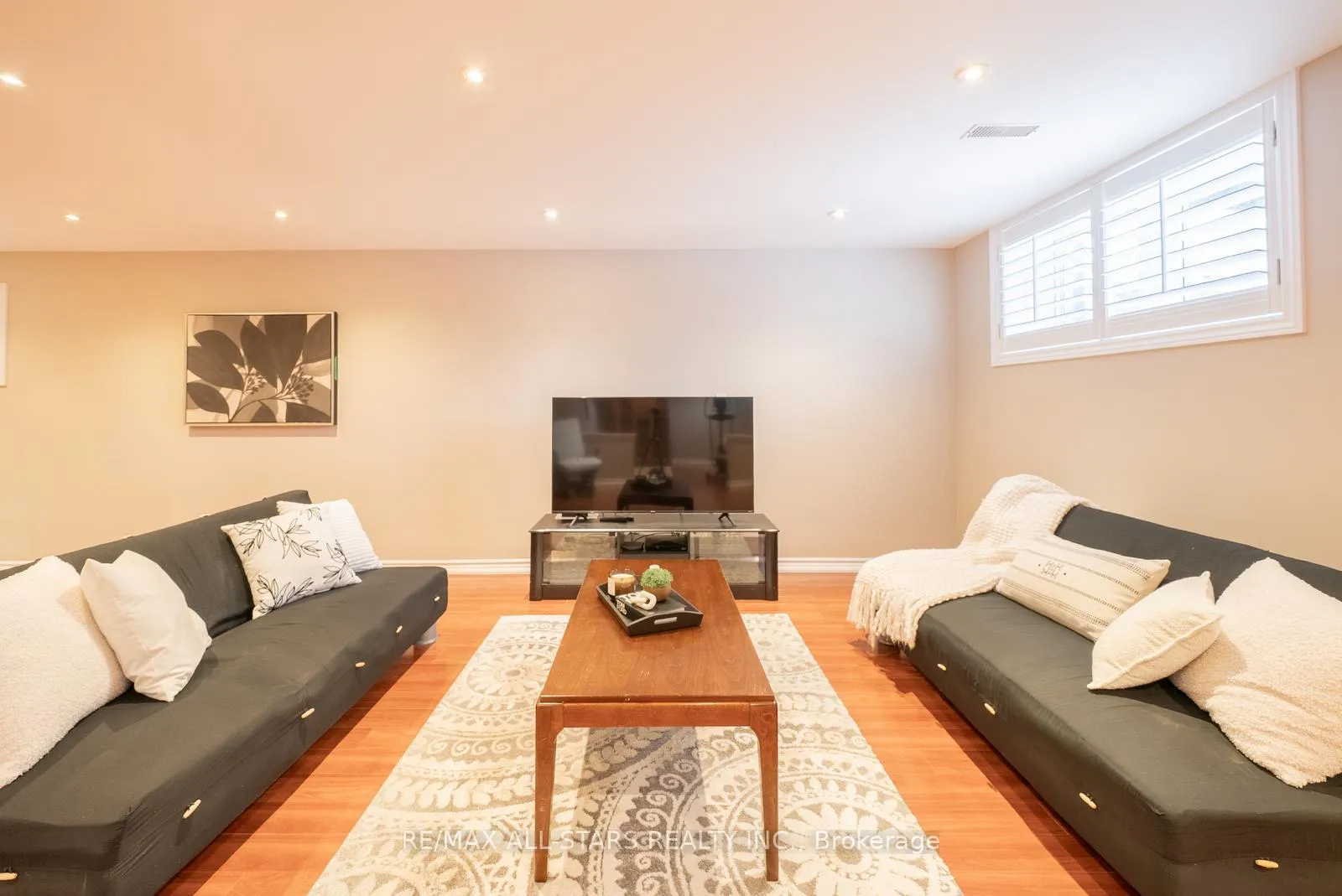 Photo 40 of 176 Manhattan Drive, Markham, Markville — HOMEH