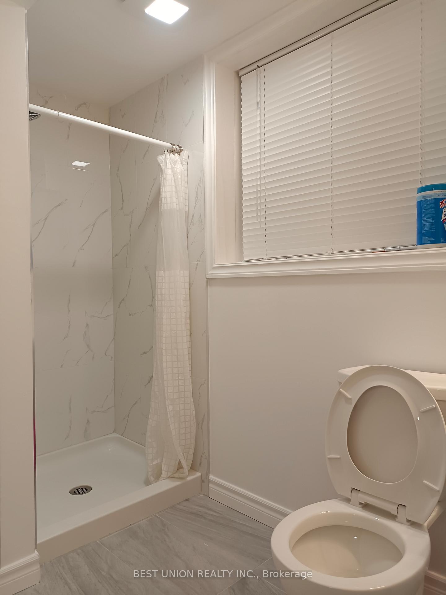 Photo 4 of 549 Glasgow Street, Kitchener, Westmount - Kitchener — HOMEH