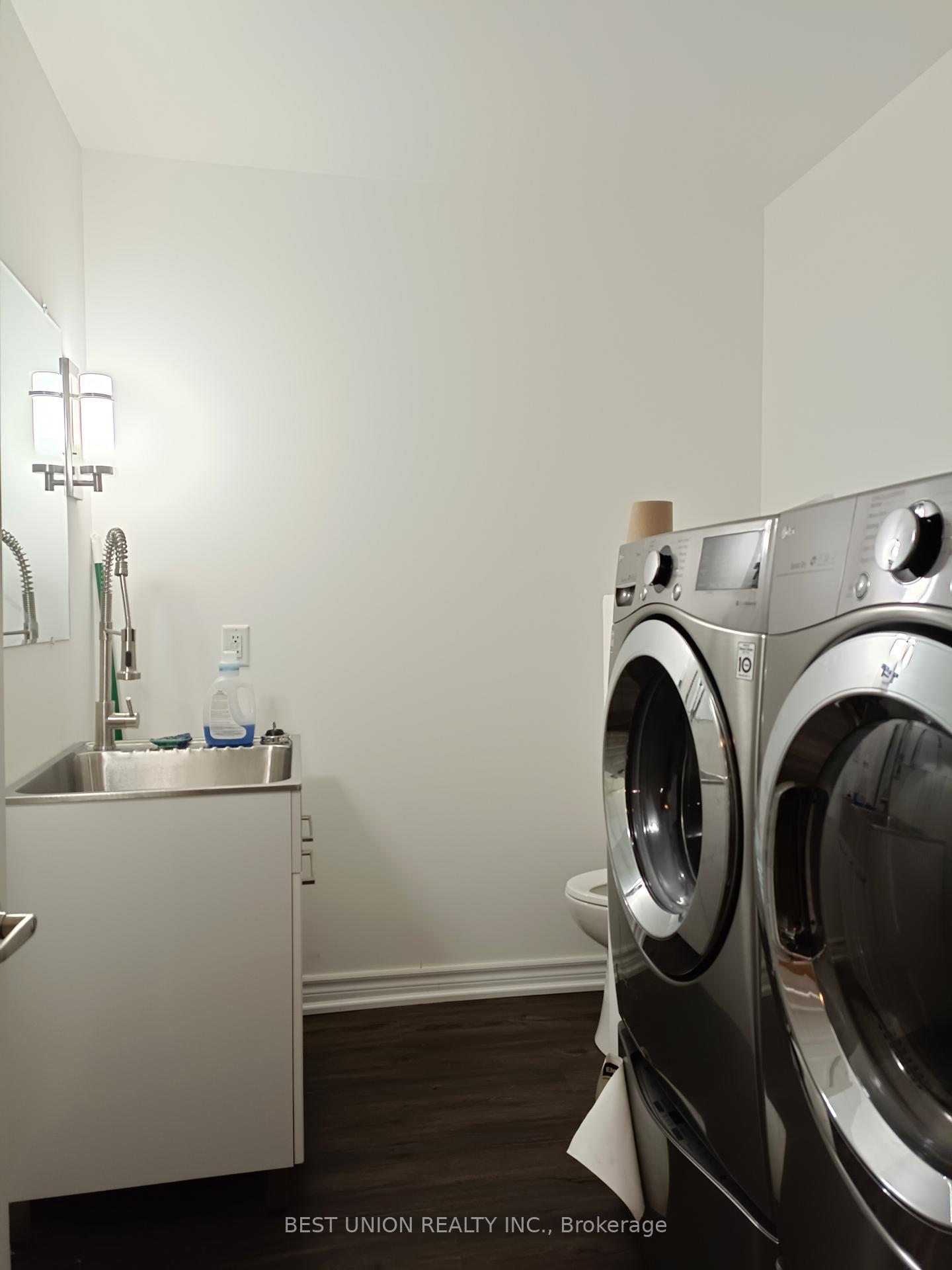 Photo 9 of 549 Glasgow Street, Kitchener, Westmount - Kitchener — HOMEH