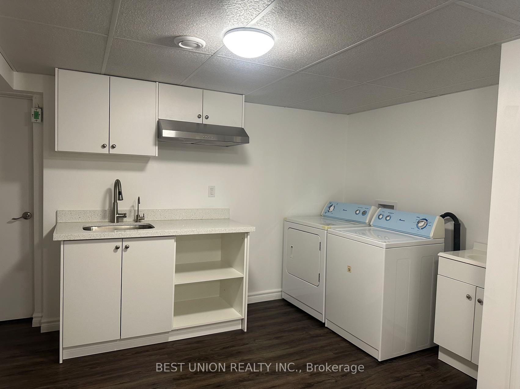 Photo 13 of 549 Glasgow Street, Kitchener, Westmount - Kitchener — HOMEH