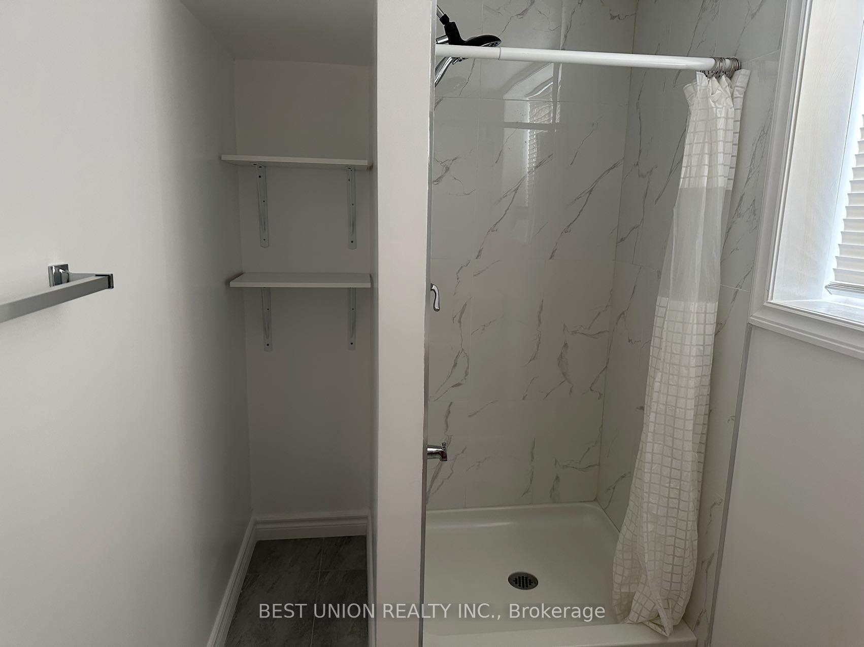 Photo 14 of 549 Glasgow Street, Kitchener, Westmount - Kitchener — HOMEH