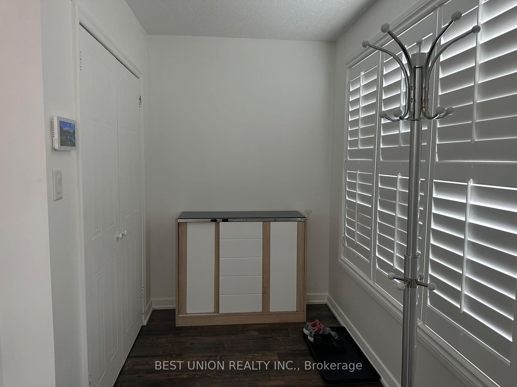 Photo 19 of 549 Glasgow Street, Kitchener, Westmount - Kitchener — HOMEH