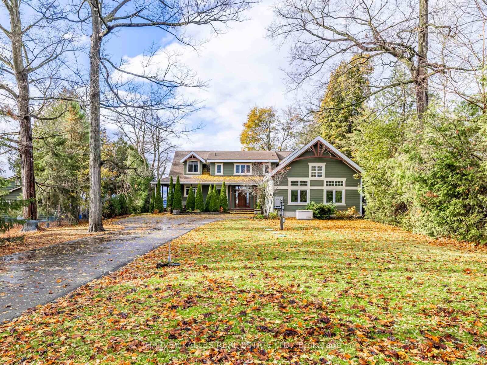 Photo 1 of 3986 Grove Place, Innisfil, Rural Innisfil — HOMEH