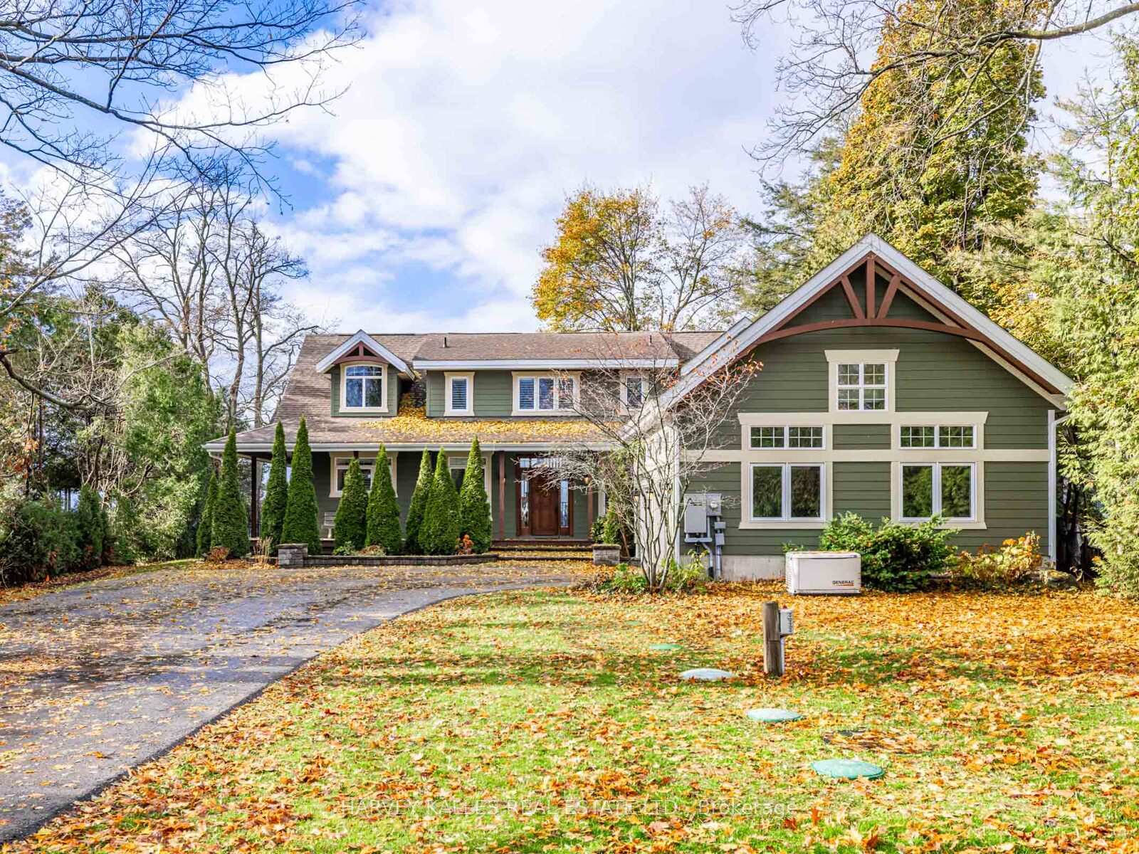 Photo 3 of 3986 Grove Place, Innisfil, Rural Innisfil — HOMEH