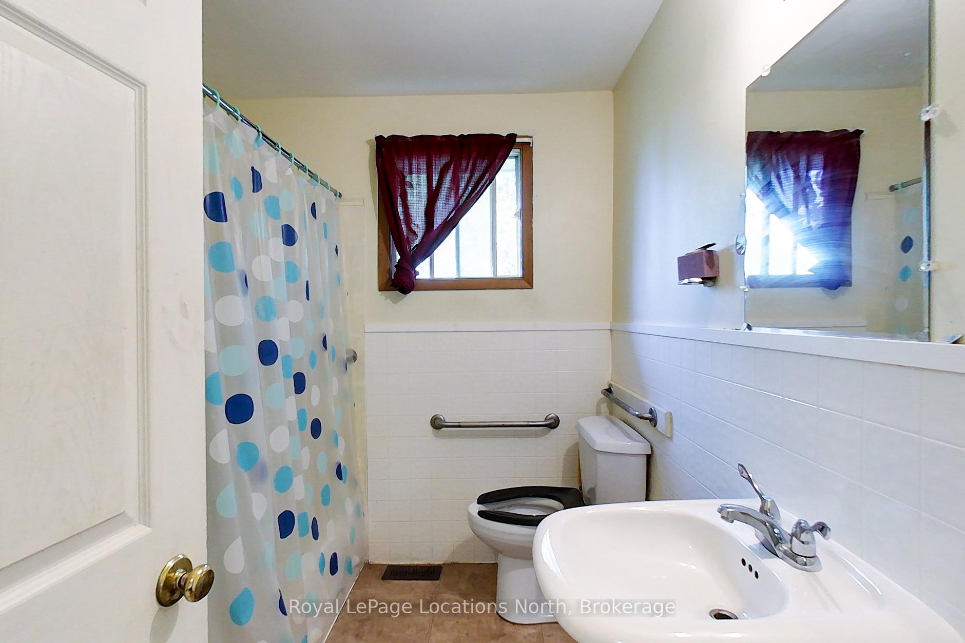 Photo 12 of 10 Marshall Street E, Meaford — HOMEH