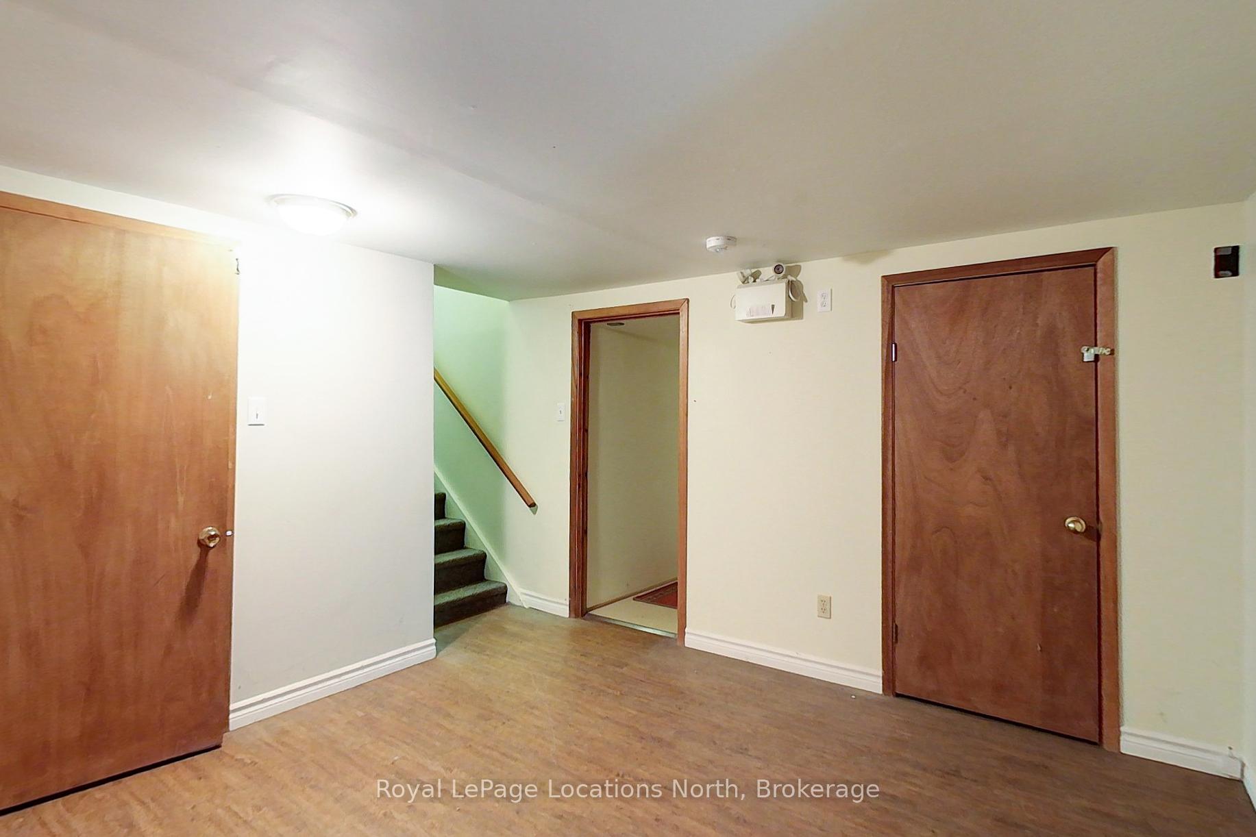 Photo 21 of 10 Marshall Street E, Meaford — HOMEH