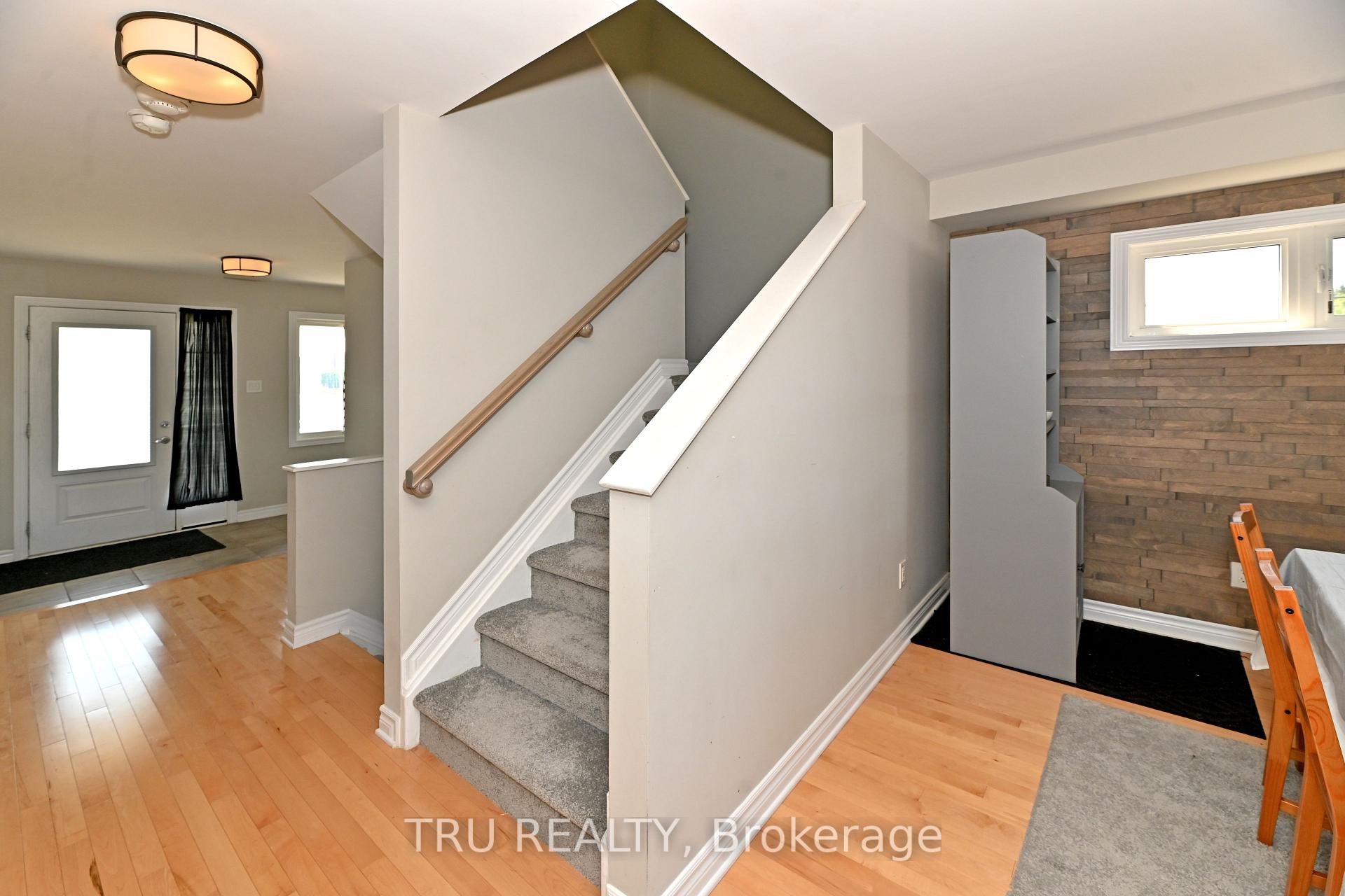 Photo 8 of 501 Paine Avenue, Ottawa, Kanata - Kanata Lakes/Heritage Hills — HOMEH
