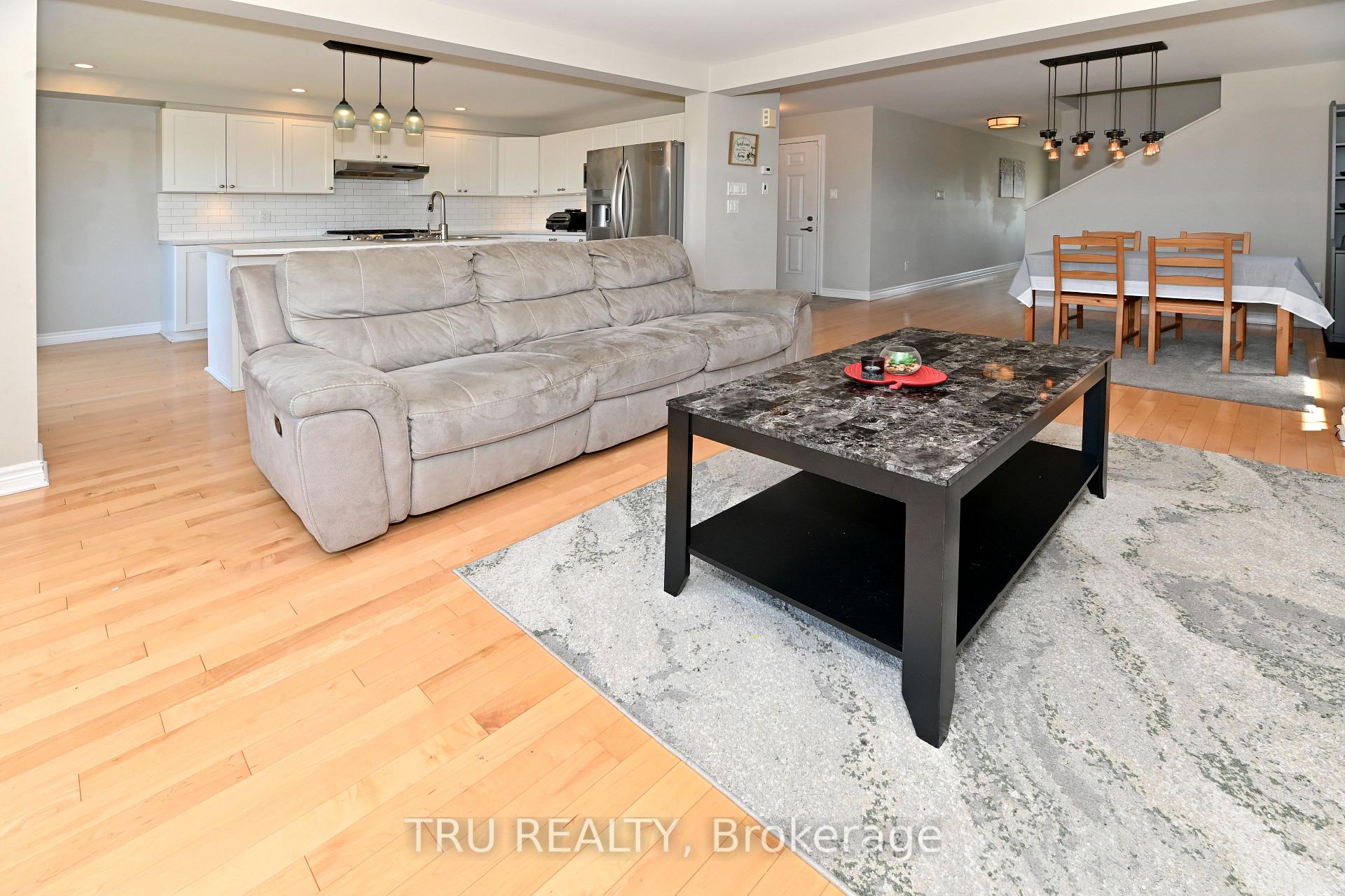Photo 15 of 501 Paine Avenue, Ottawa, Kanata - Kanata Lakes/Heritage Hills — HOMEH