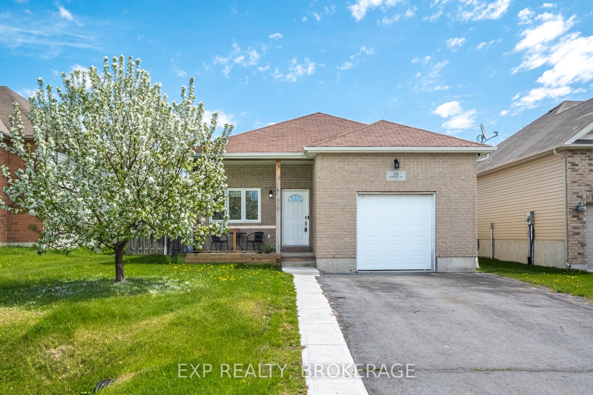 Photo 1 of 176 Somerset Drive, Loyalist, Bath — HOMEH