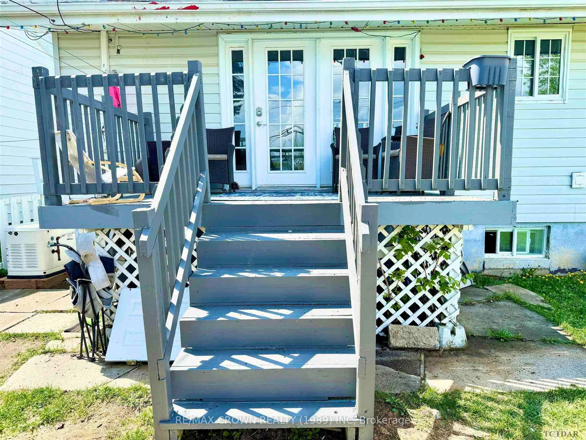 Photo 2 of 19 Balsam Avenue, Kapuskasing — HOMEH