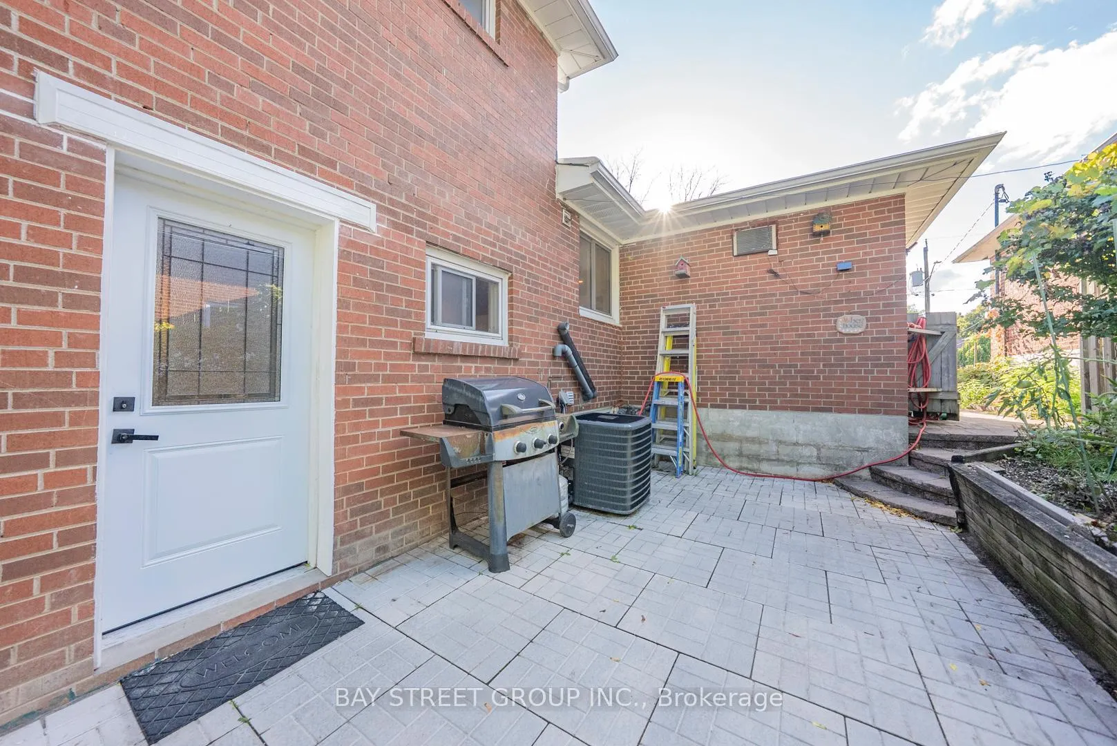 Photo 8 of Unit Basement, 43 Sherwood Forest Drive, Markham, Bullock — HOMEH