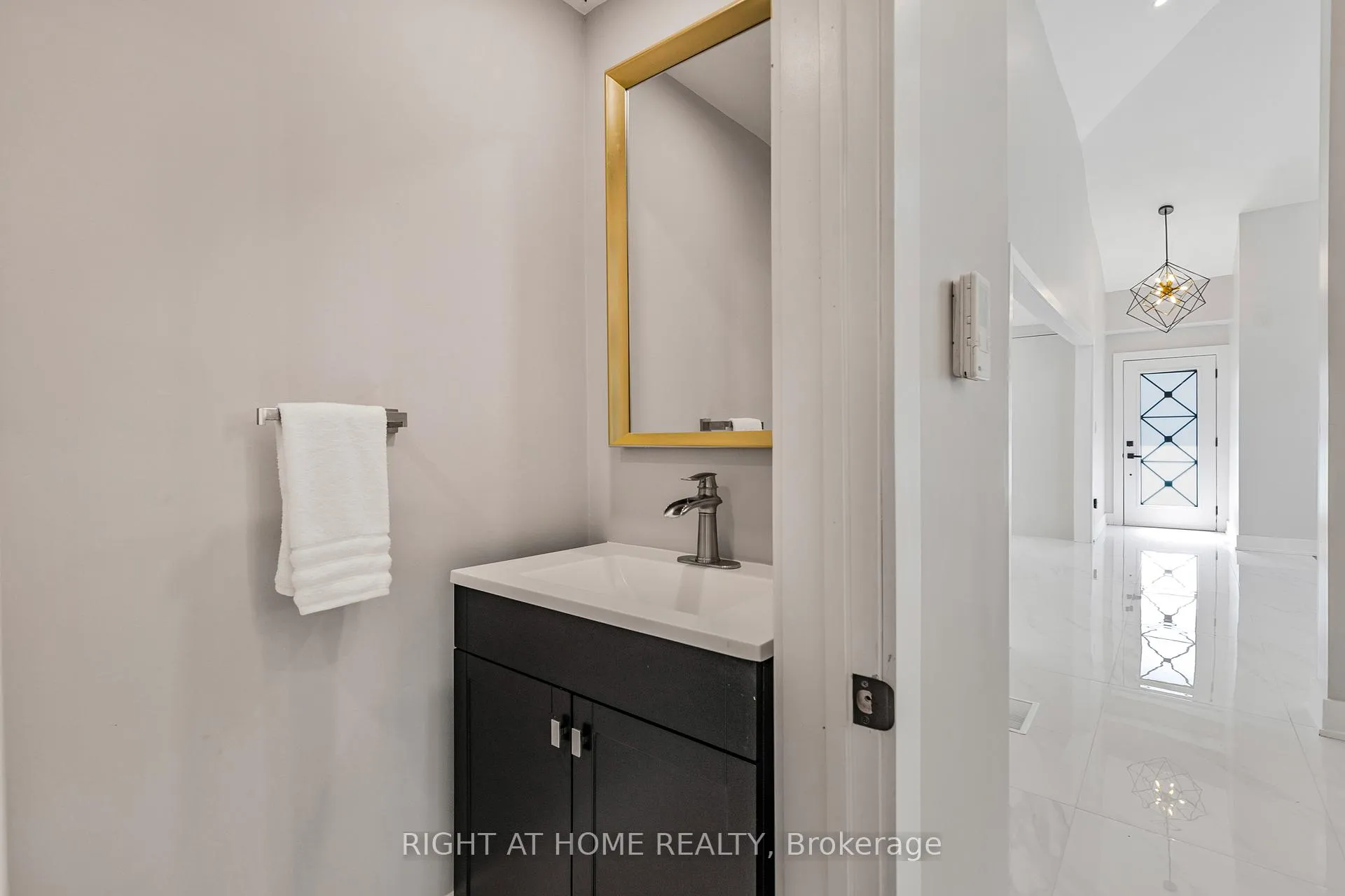 Photo 17 of Unit UPPER, 347 Mapledene Drive, Hamilton, Ancaster — HOMEH