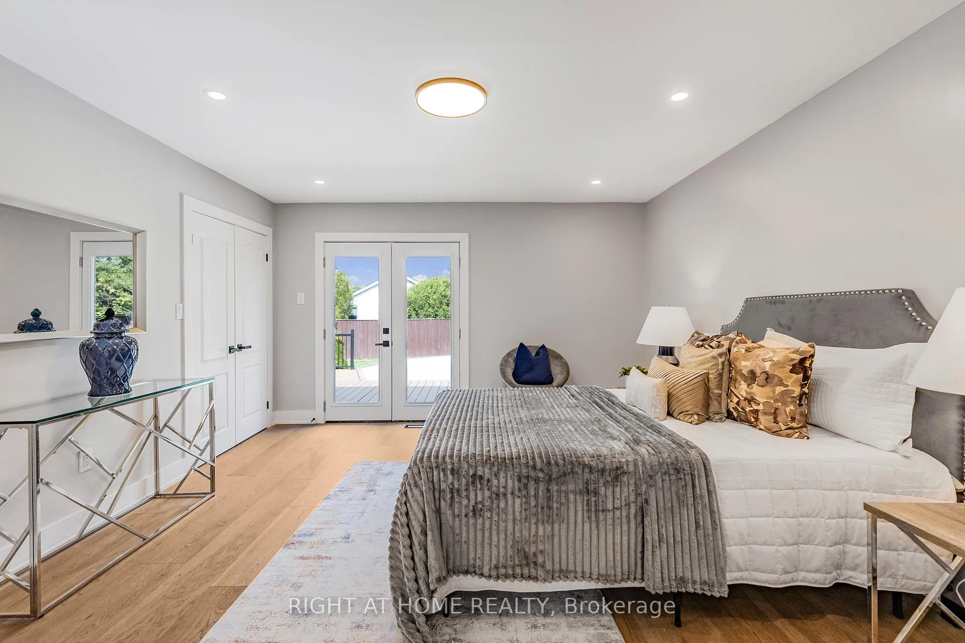 Photo 18 of Unit UPPER, 347 Mapledene Drive, Hamilton, Ancaster — HOMEH