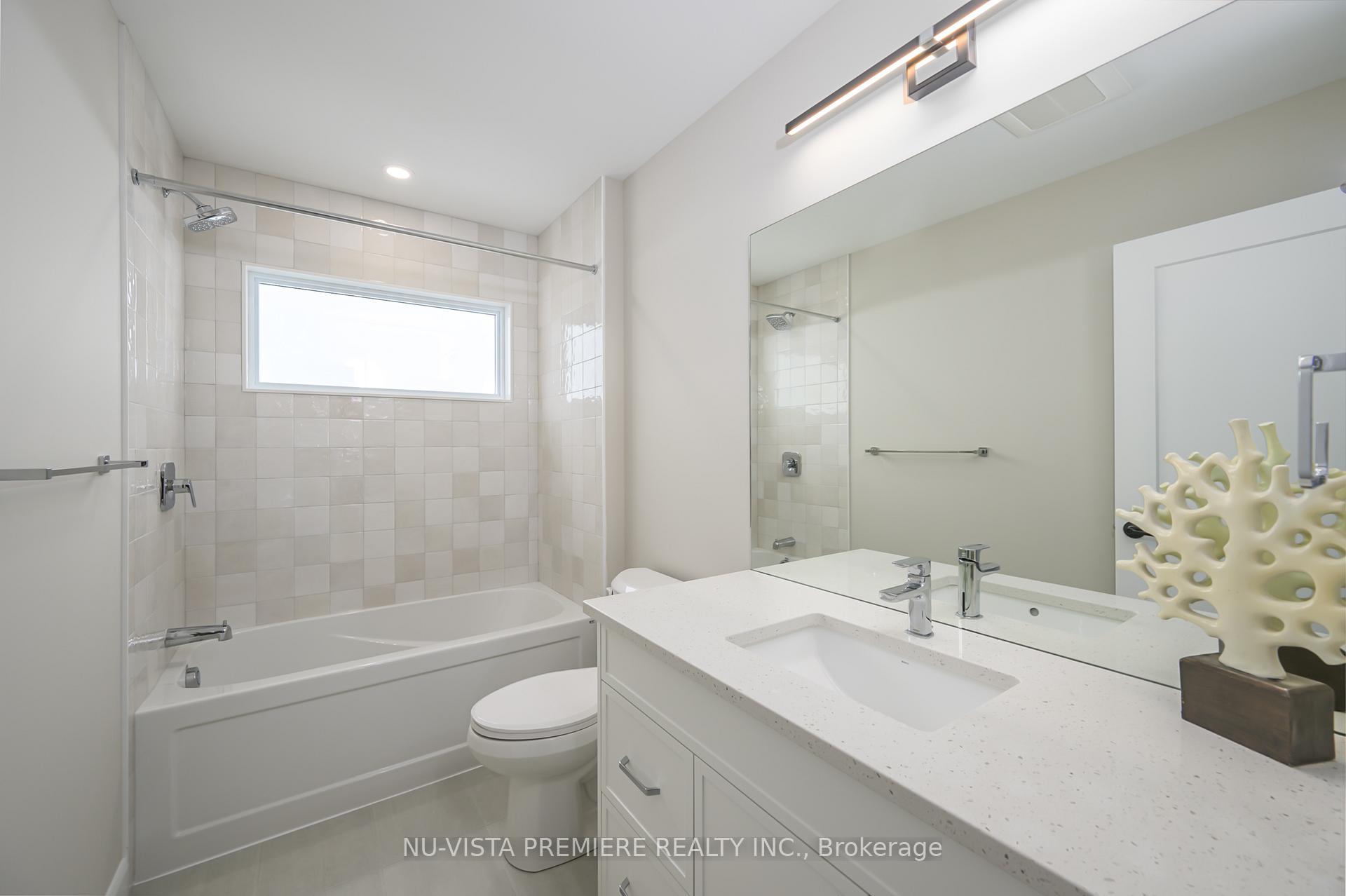 Photo 23 of 125 Watts Drive, Lucan Biddulph, Lucan — HOMEH