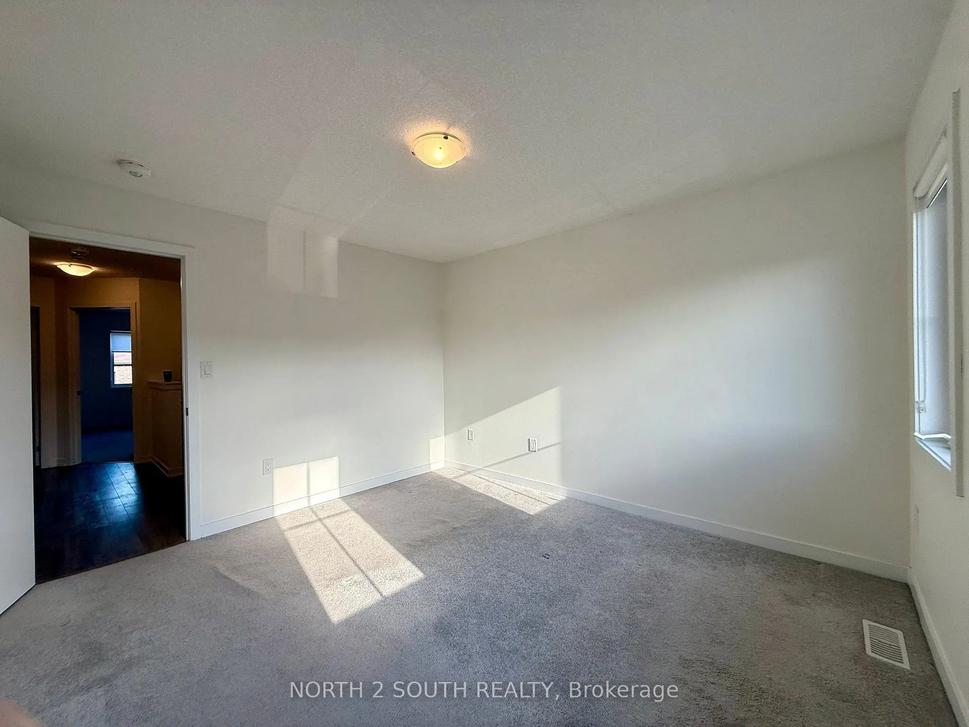 Photo 17 of 6 Bradshaw Drive, Hamilton, Stoney Creek Mountain — HOMEH