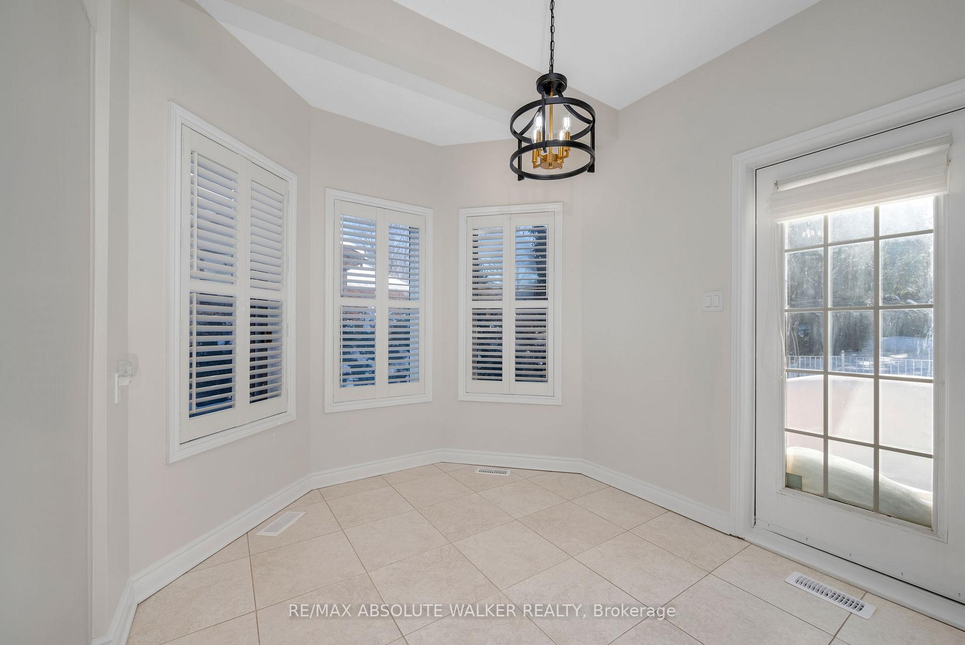 Photo 14 of 1072 Bravar Drive, Ottawa, Manotick Long Island & Nicholls Island — HOMEH