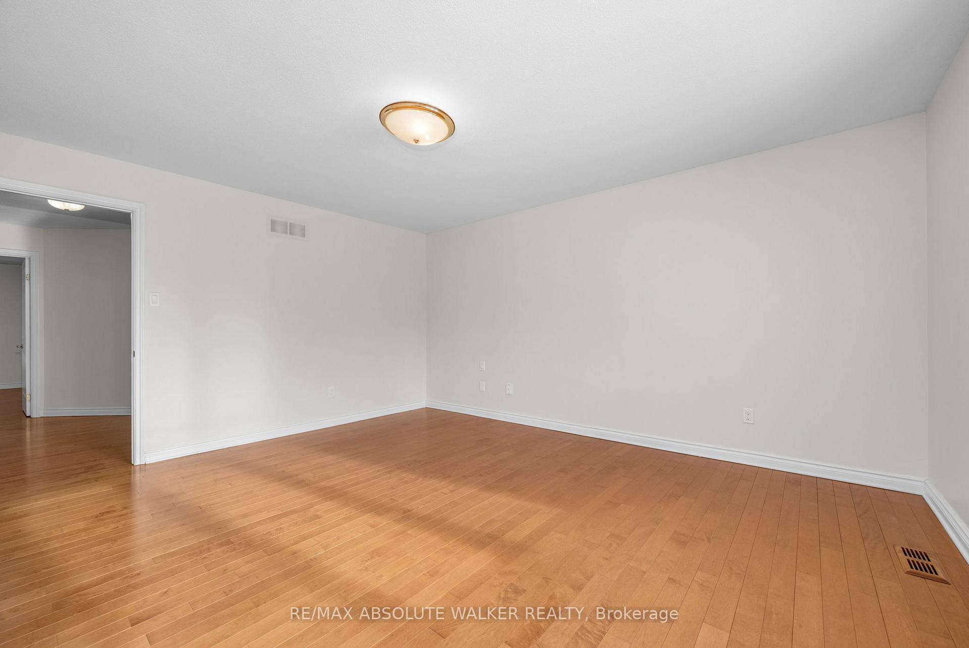 Photo 24 of 1072 Bravar Drive, Ottawa, Manotick Long Island & Nicholls Island — HOMEH