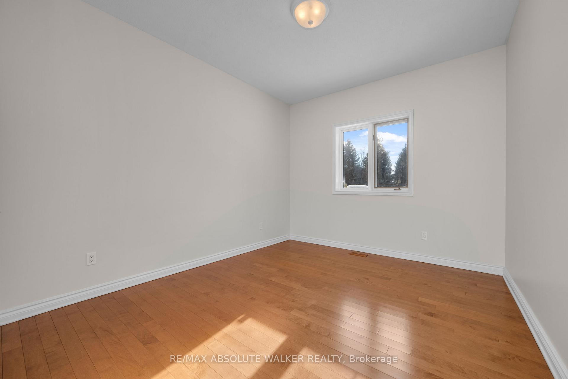 Photo 29 of 1072 Bravar Drive, Ottawa, Manotick Long Island & Nicholls Island — HOMEH