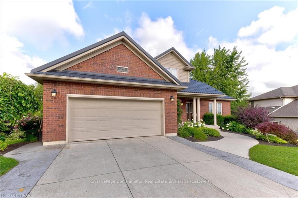 Photo 3 of 90 River Run Road, Mapleton, Rural Mapleton — HOMEH