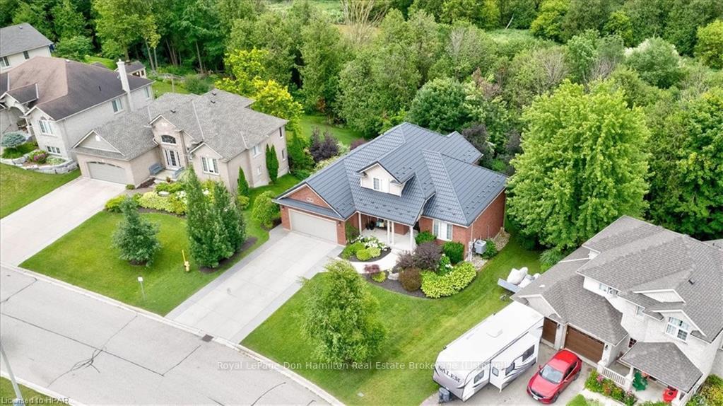 Photo 40 of 90 River Run Road, Mapleton, Rural Mapleton — HOMEH