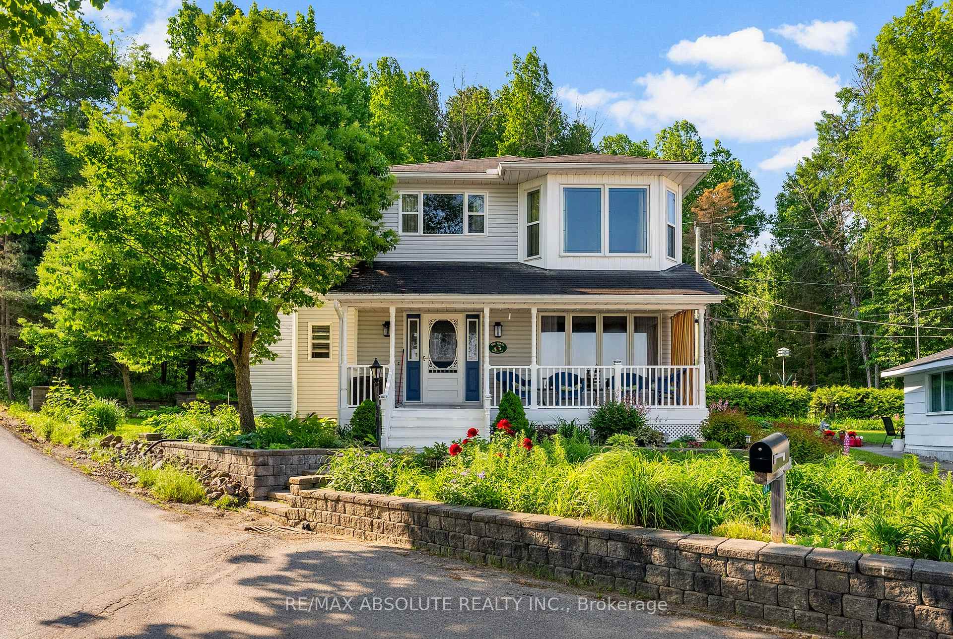 Photo 1 of 813 Archibald Street, McNab/Braeside, Mcnab/Braeside Twps — HOMEH