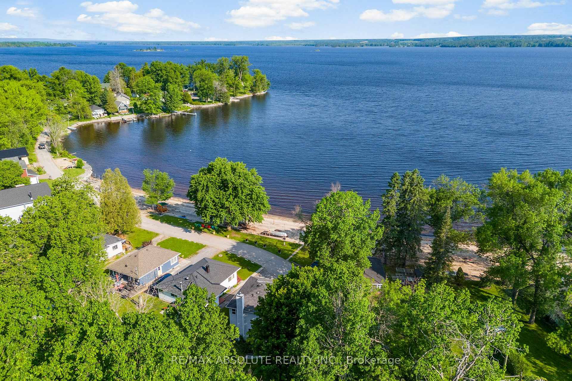 Photo 5 of 813 Archibald Street, McNab/Braeside, Mcnab/Braeside Twps — HOMEH