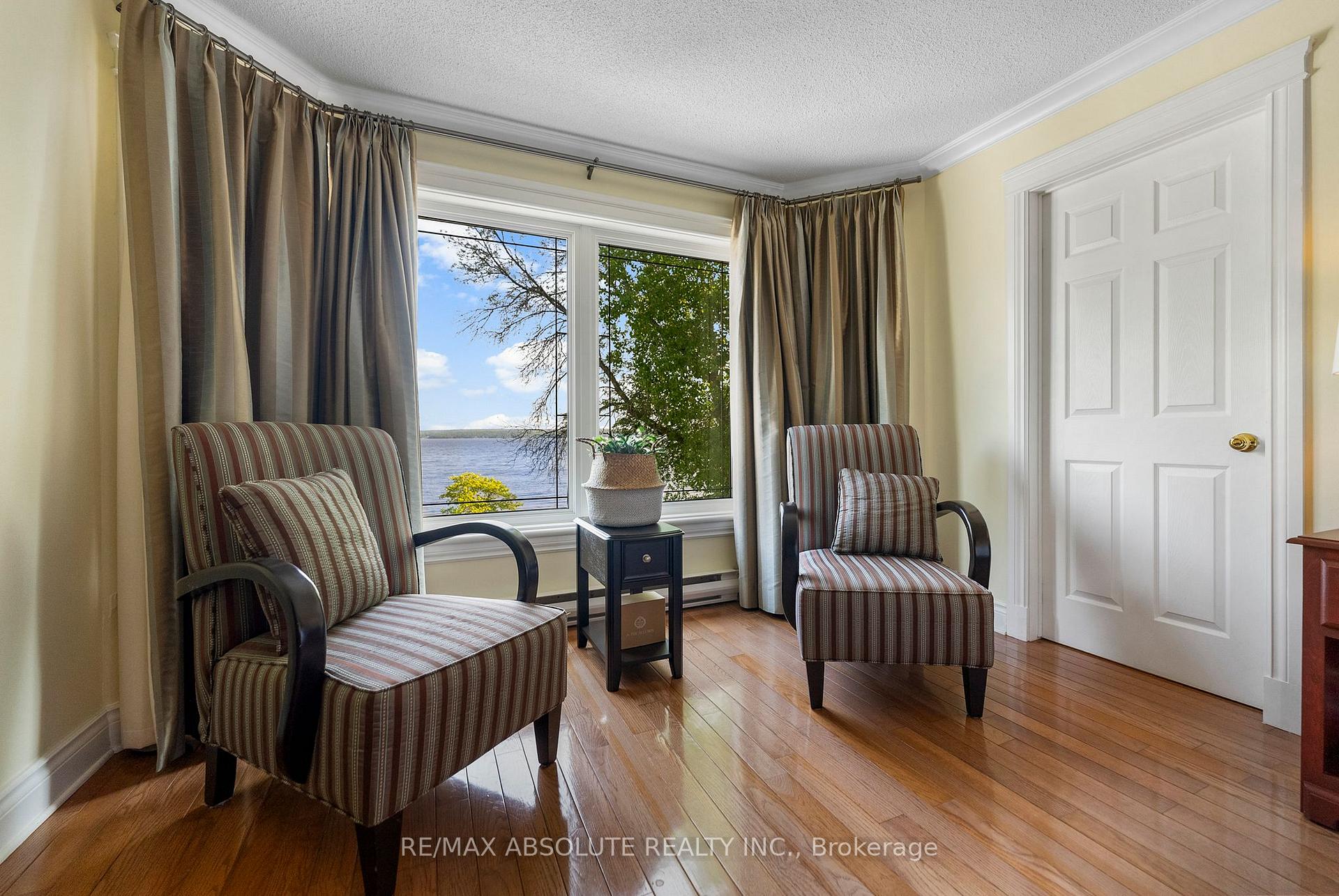 Photo 24 of 813 Archibald Street, McNab/Braeside, Mcnab/Braeside Twps — HOMEH
